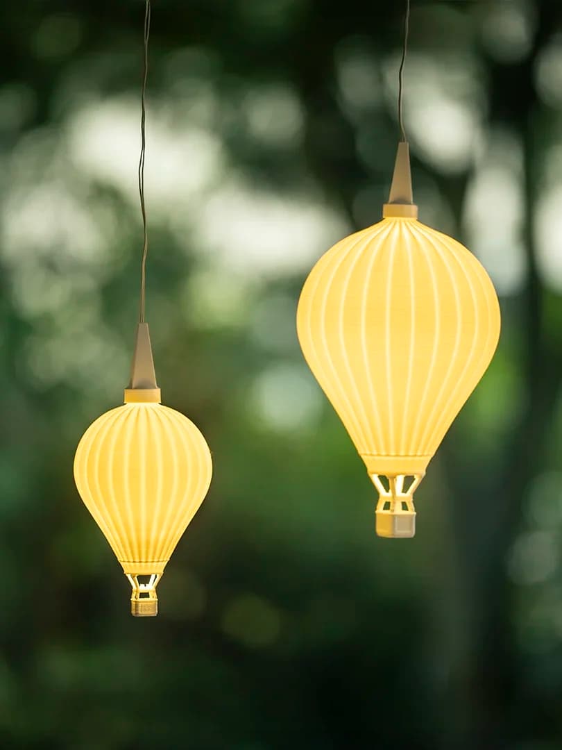 Verleihen Sie Ihrem Raum Charme mit der Konic Designer-Deckenlampe