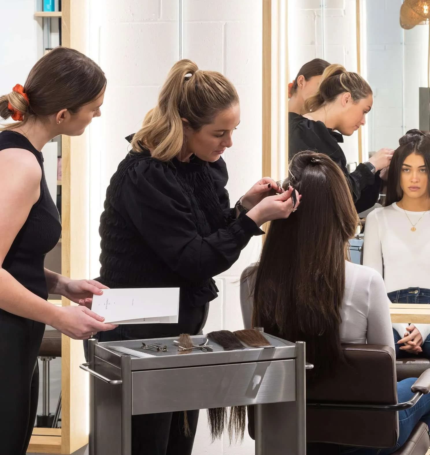 Vertrauen Sie uns für diskrete Haarverdichtung in Darmstadt