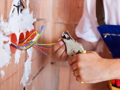 DGUV V3 Prüfung für IT-Betriebe: Welche Geräte müssen geprüft werden?