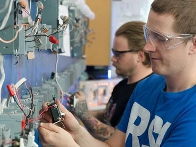 DGUV V3 Prüfung und die UVV Prüfung: Zwei Säulen der Sicherheit für elektrische Anlagen