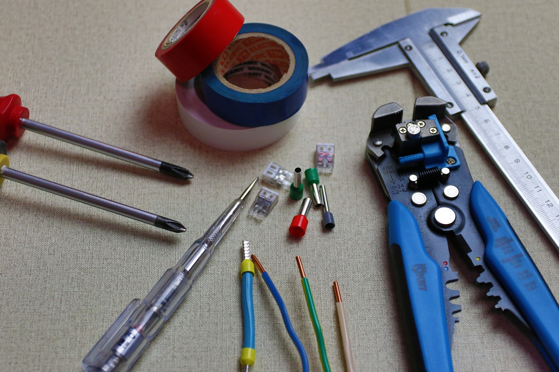 Praktische Anwendungen von Elektroinstallationsmaterialien im Alltag