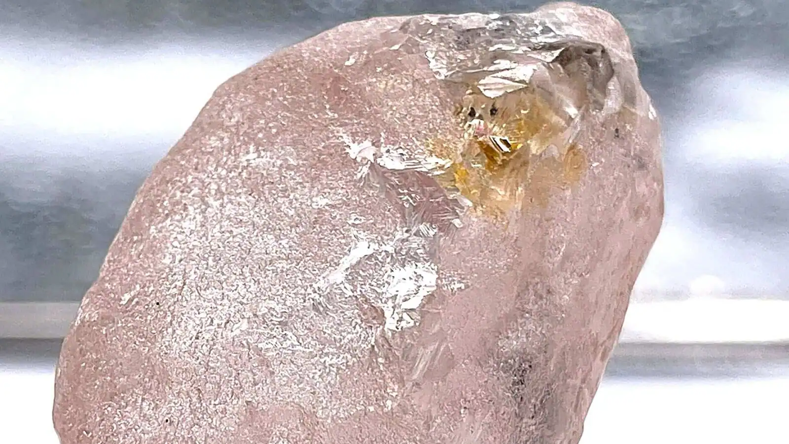 Diamant Stein: Odyssee durch das Topas-Dickicht