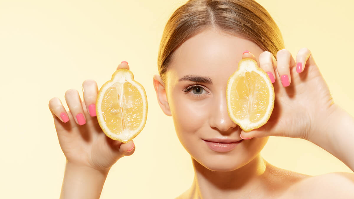 Effortlessly Remove Dark Spots with the Power of Lemon Juice
