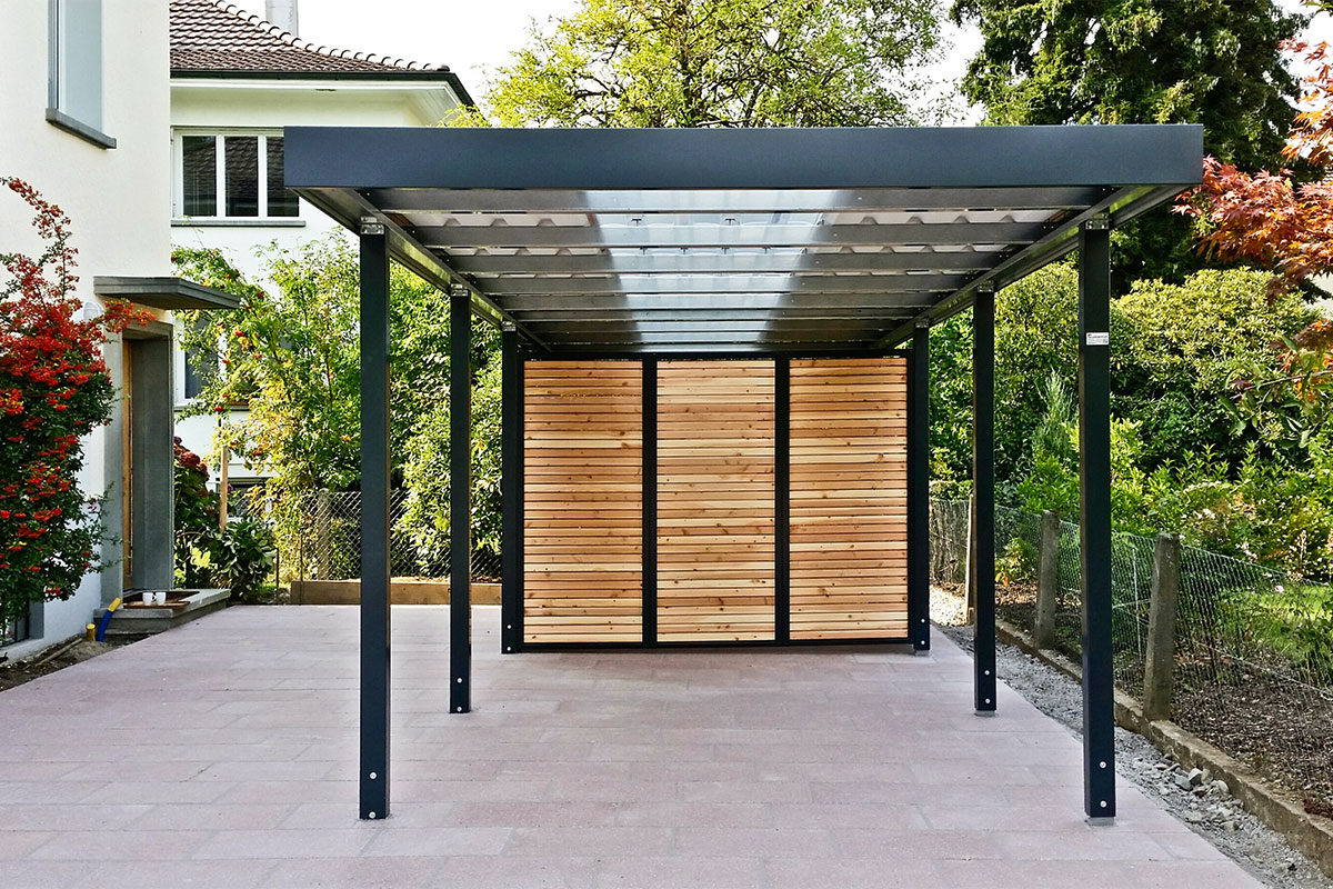 Carport Metall in Kombination mit Solartechnologie