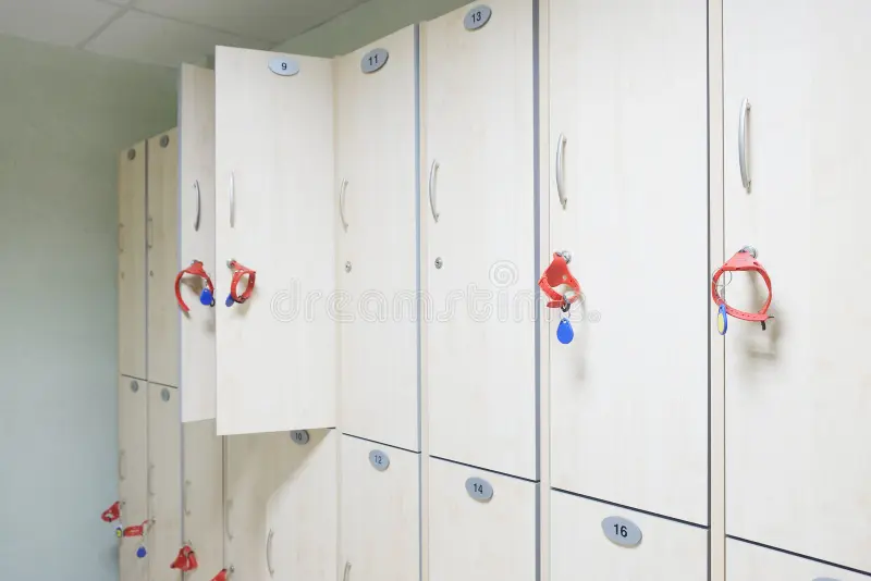 Feuerwehrspinde Comfort von Eurobox KG – Ergonomische und durchdachte Spinde